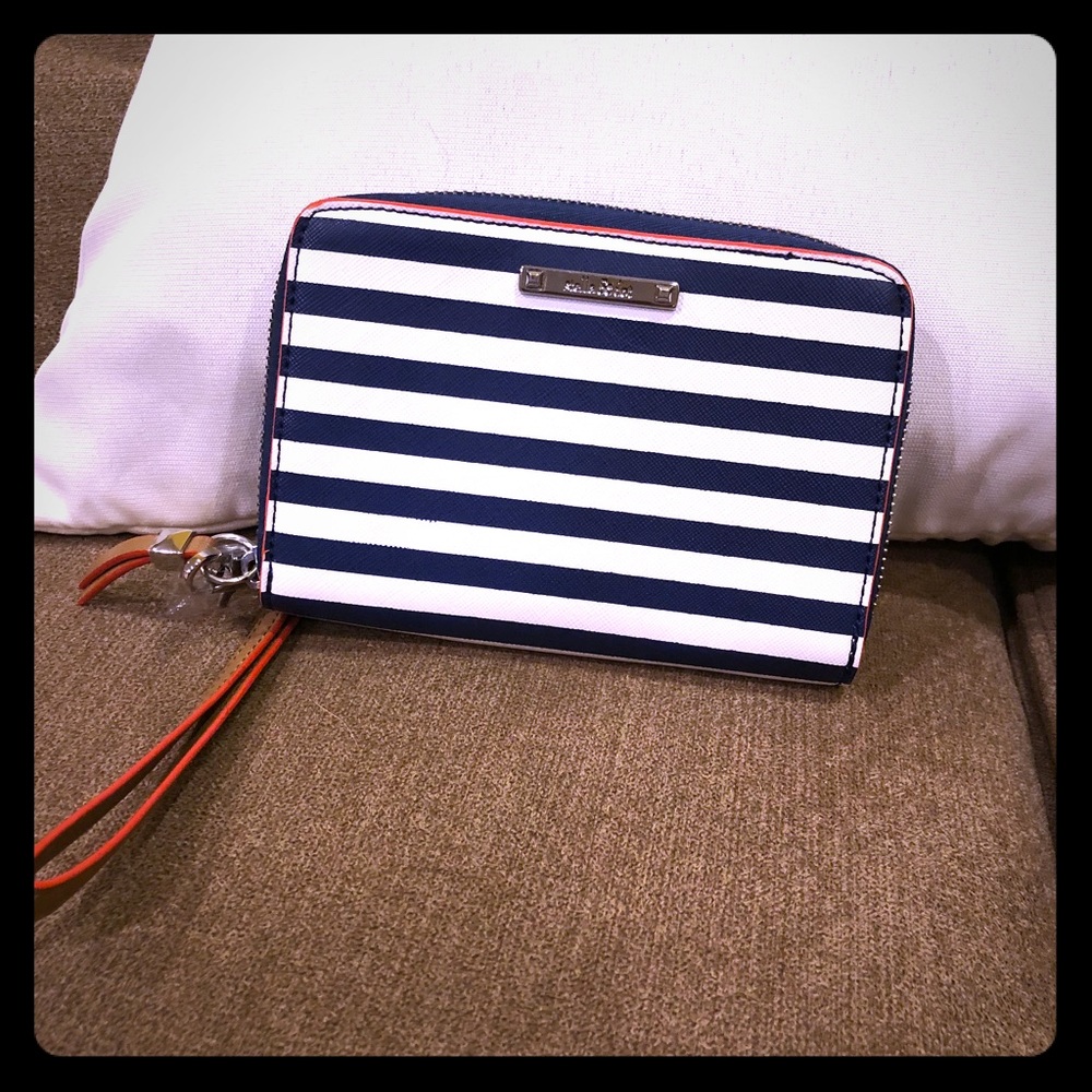 NWOT Stella & Dot wallet clutch